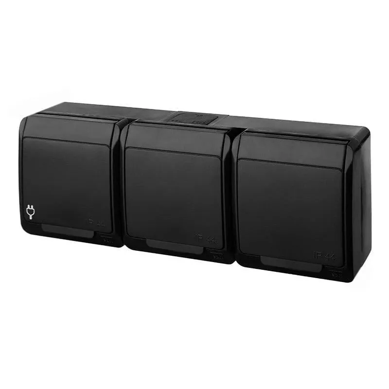 Trīskāršā kontaktligzda Elektro-Plast Hermes 0326-09, Iezemēta rozete, IP44, melna krās.