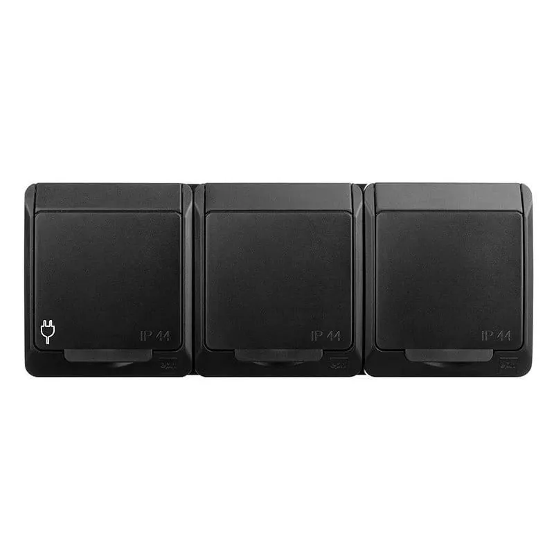 Trīskāršā kontaktligzda Elektro-Plast Hermes 0326-09, Iezemēta rozete, IP44, melna krās.