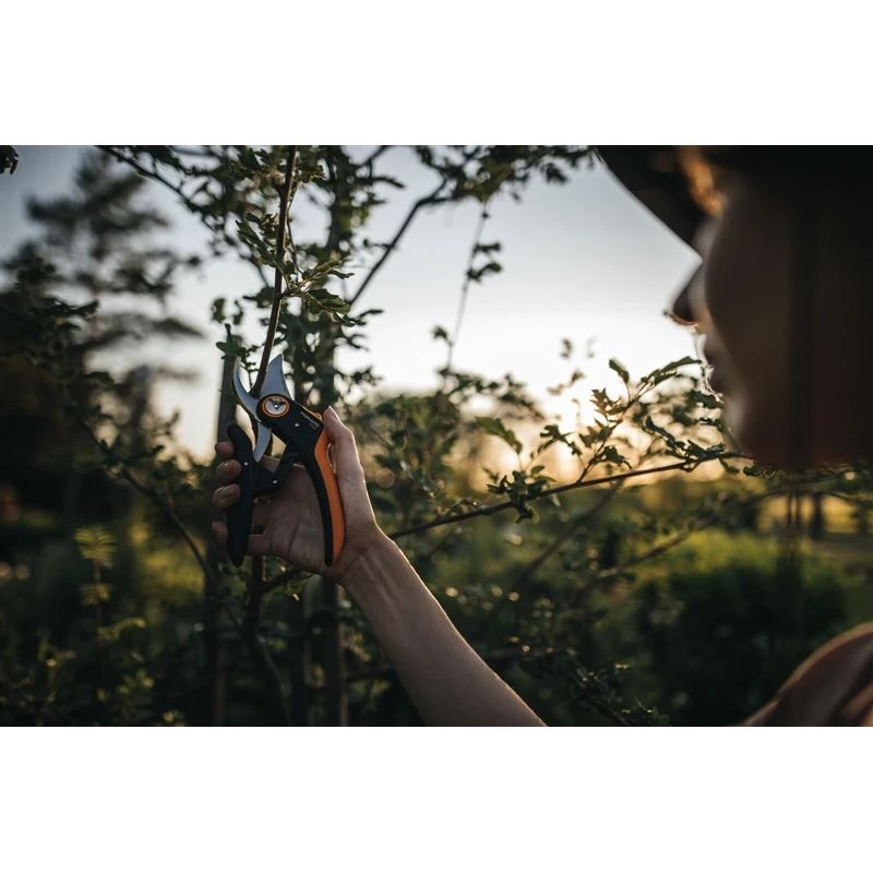 Fiskars Plus PowerLever P721 dārza grieznes ,bypass,