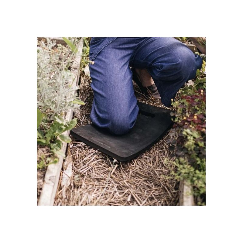 Paliktnis zem ceļiem 1062832 fiskars