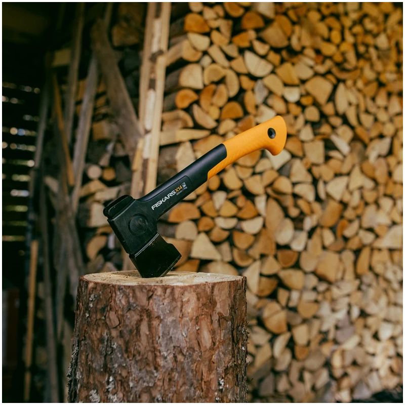 Cirvis Fiskars X14-XS. universāls. 38.7 cm