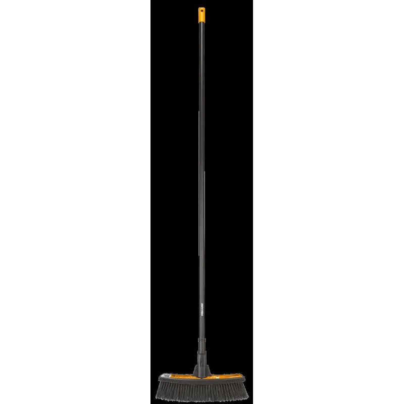 Universal Yard Broom M Fiskars 1025921, 38 cm