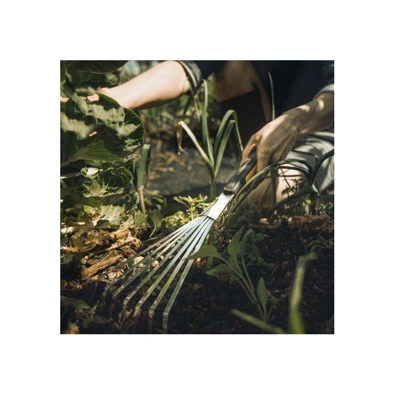 Fiskars Xact vēdekļveida rokas grābeklis ,1027044,