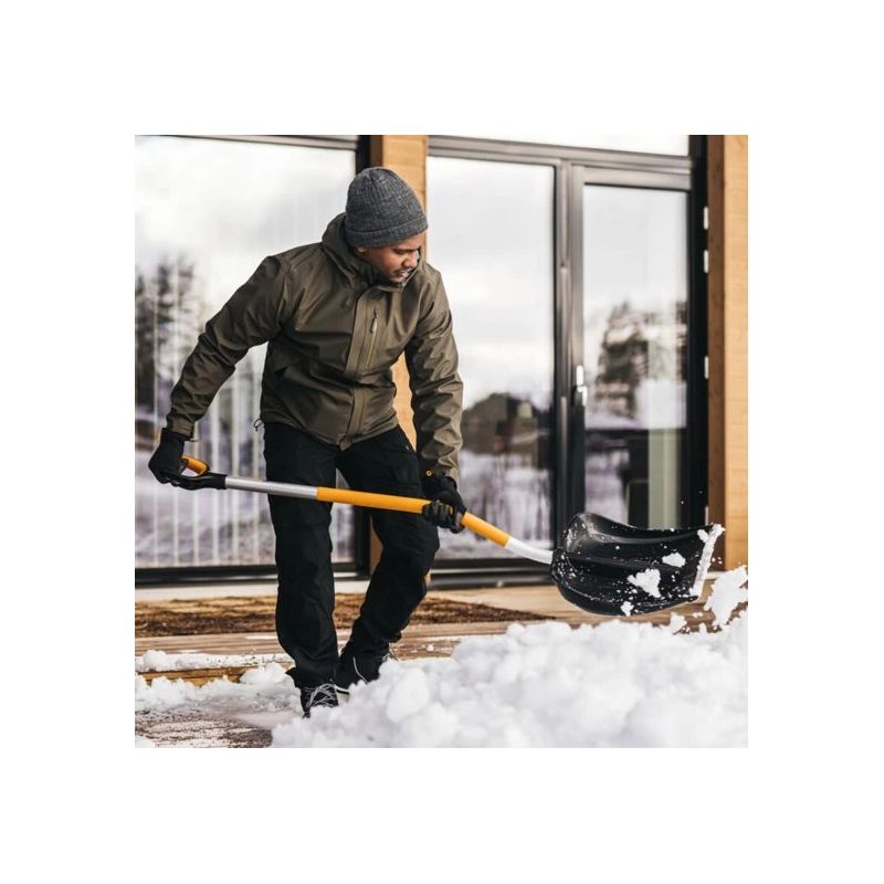 Sniega lāpsta Fiskars X-SERIES CURVED 1057186