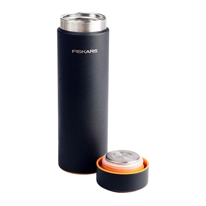 Termopudele Fiskars on-the-go. 0.5 l. melna