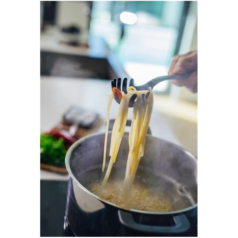 Makaronu karote FISKARS FF 1027301, 37 cm