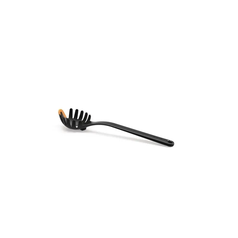 Šaukštas makaronams Fiskars 1027301, 37 cm, juoda sp.-oranžinė sp.