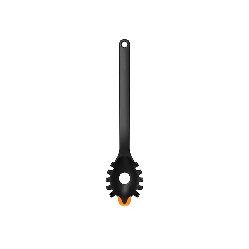 Šaukštas makaronams Fiskars 1027301, 37 cm, juoda sp.-oranžinė sp.