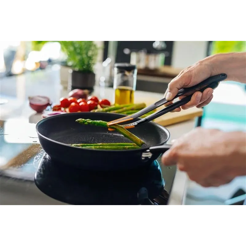 Virtuves standziņas Fiskars 1027303, 28.7 cm, melna krās.-oranža krās.