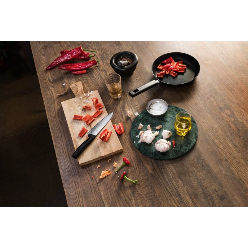 Fiskars Hard Edge šefpavāra nazis 17 cm