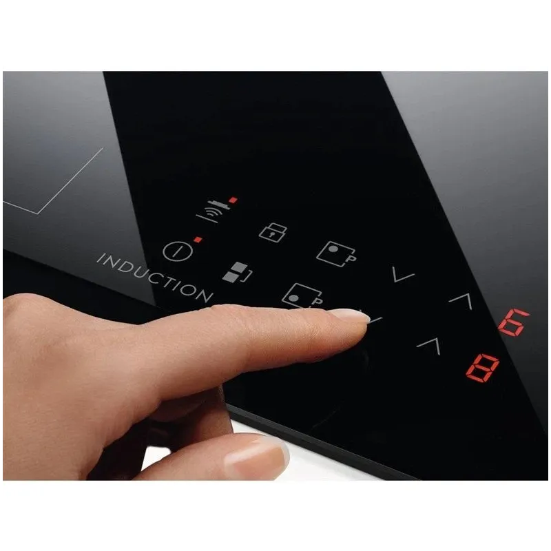 Indukcinė kaitlentė Electrolux 600 serija „Bridge“ „Hob2Hood“ LIV63431BK