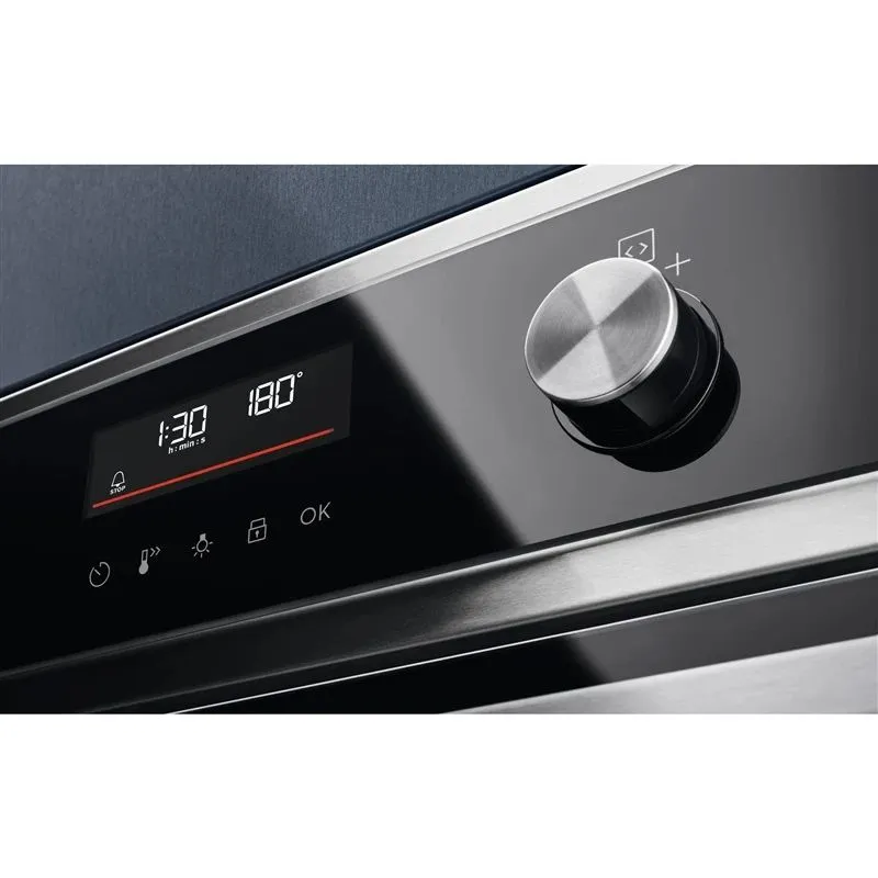 Įmontuojama orkaitė Electrolux 600 serija „SteamBake“ EOD6P66X