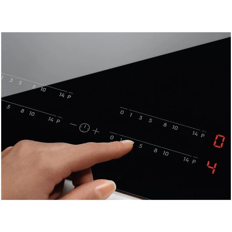 Indukcijas plīts Electrolux 300 serija „Hob2Hood“ EIT61443B