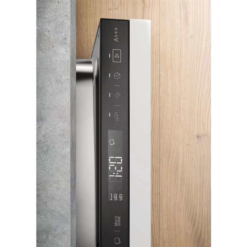 Iebūvējamā trauku mazgājamā mašīna WHIRLPOOL WSIP 4O33 PFE