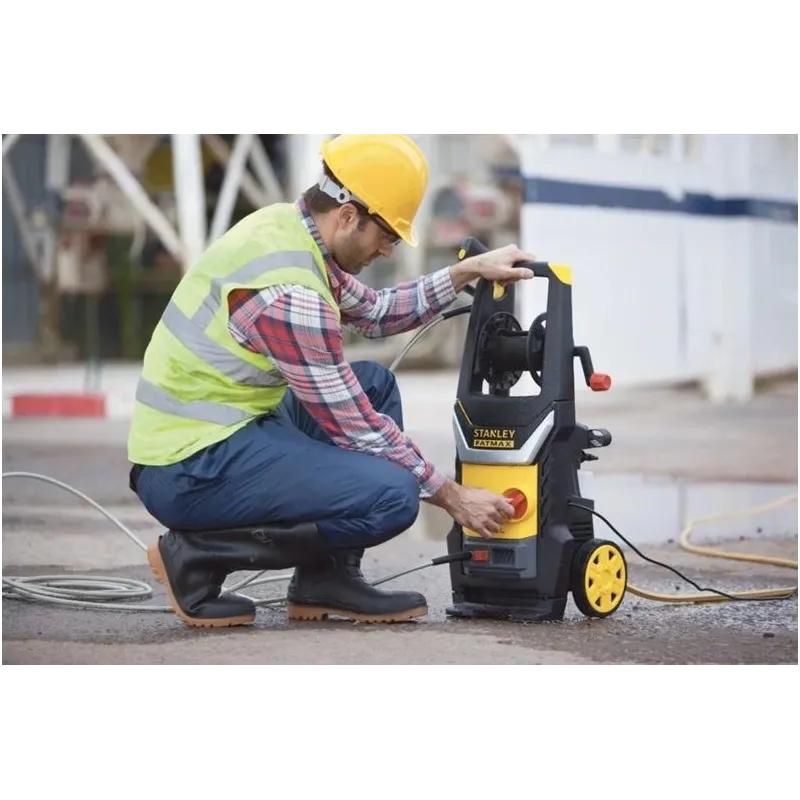 Elektriska augstspiediena mazgātājs Stanley SXFPW26DSS-E, 2600 W, 180 Bar
