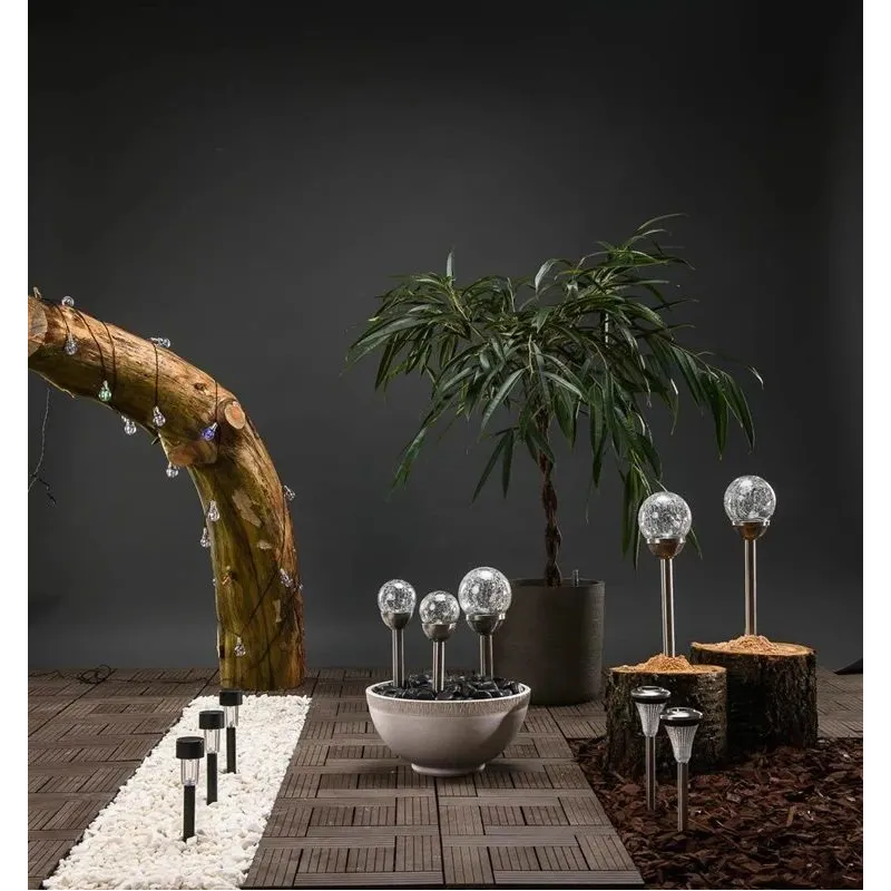 Iedurams gaismeklis ar saules bateriju Okko TH020B, 0.06W, IP44, melna krās.