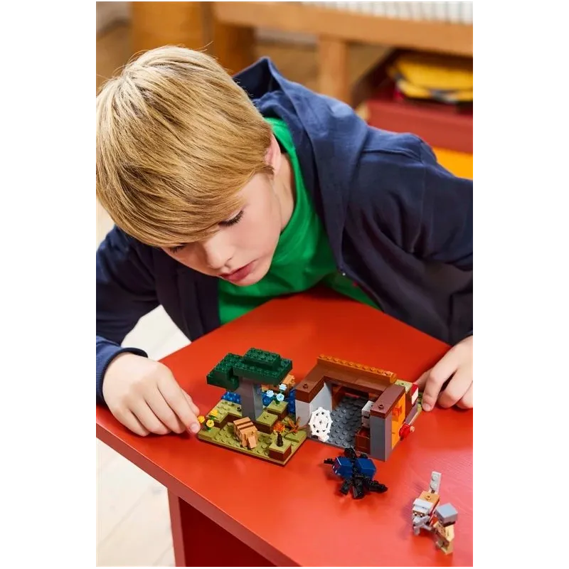 Konstruktors LEGO Minecraft Ekspedīcija Armadillo raktuvēs 21269, 247 gab.