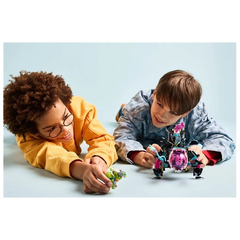 Konstruktors LEGO DREAMZzz Mateo vs. Cyber Brain Mech