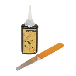 Dārza darbarīku kopšanas komplekts.