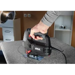 Siaurapjūklis Skil 4390AA, 710 W