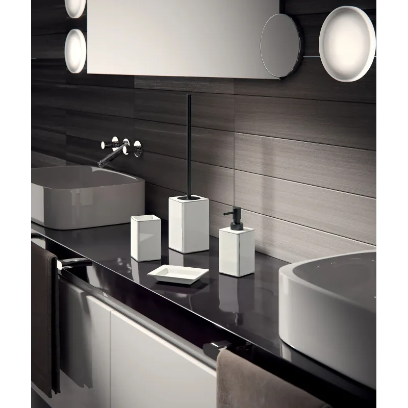 Vannas istabas glāze Gedy Lucrezia LC9802, balta krās., 7 cm x 11 cm x 7 cm