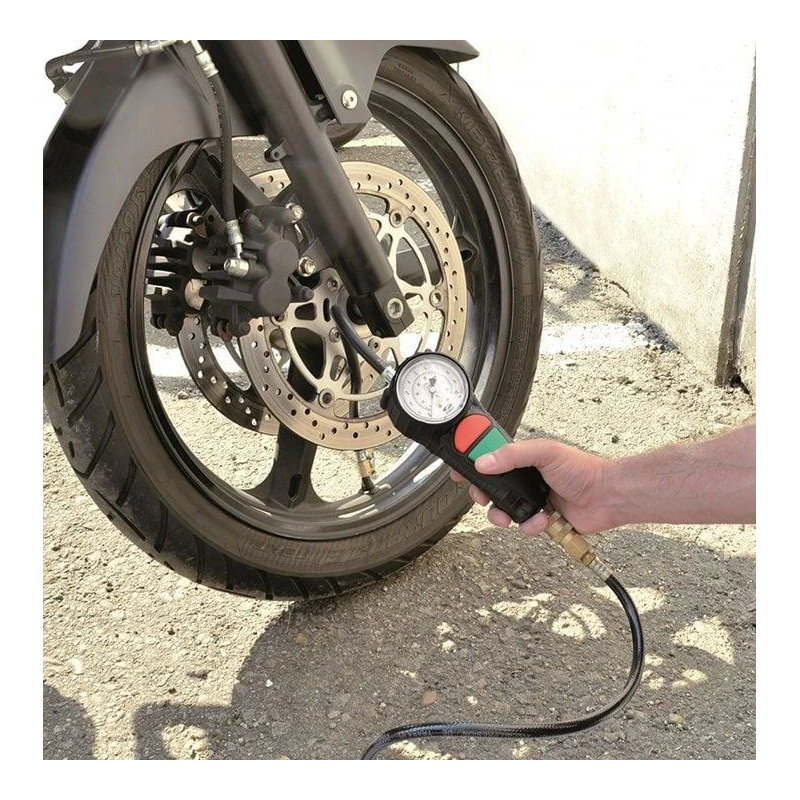 Ergonomiska gaisa pistole ar pogām.