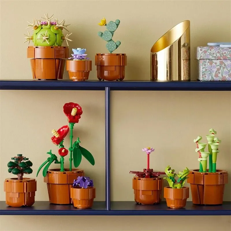 Constructor lego tiny plants 10329
