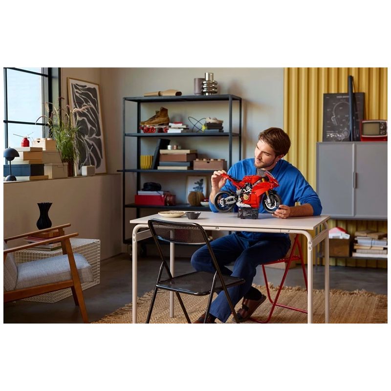 Konstruktorius LEGO Technic Motociklas Ducati Panigale V4 S 42202, 1603 vnt.