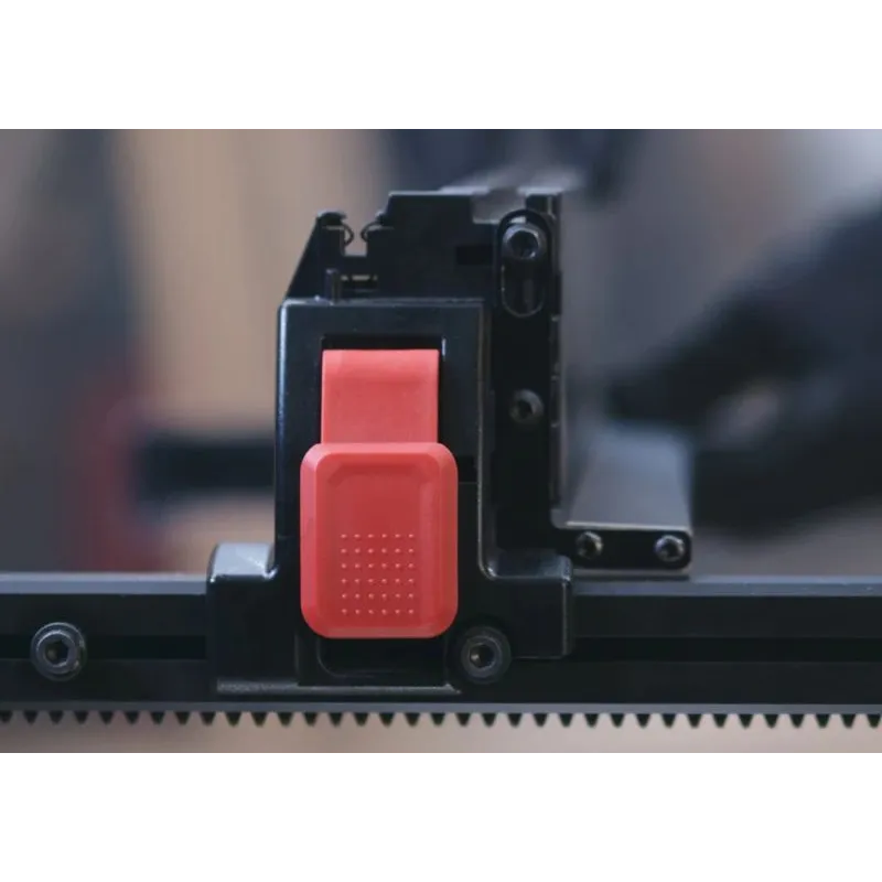 Koka zāģēšanas mašīna Skil 1330AA, 2000 W, 210 mm