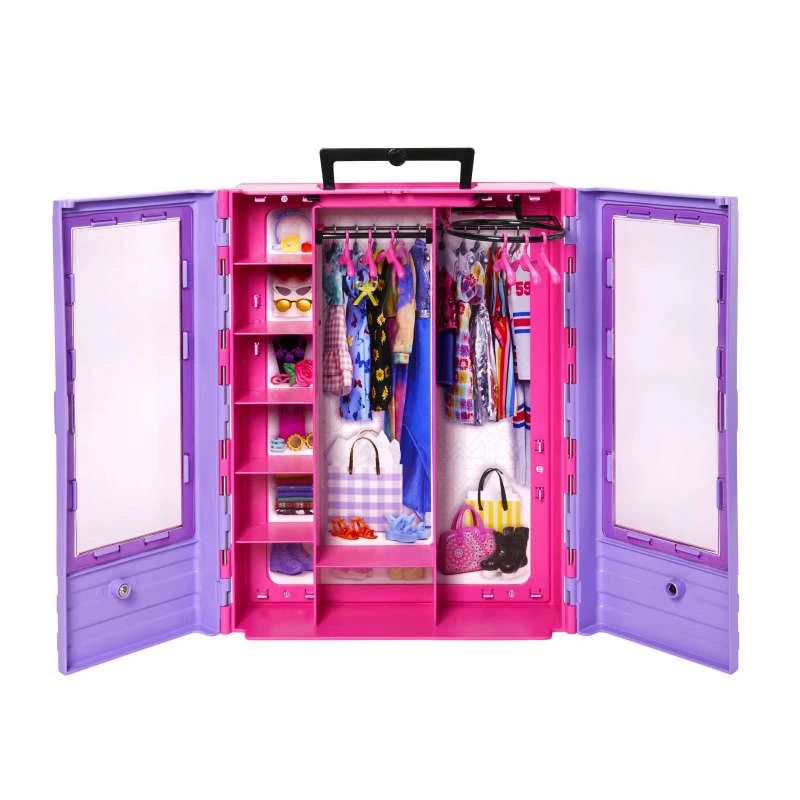 Apģērbu un akses.skapis