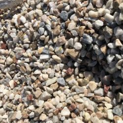 Декоративная галька Garden Center, 8-16мм, белый цв.-серый цв., 20 кг