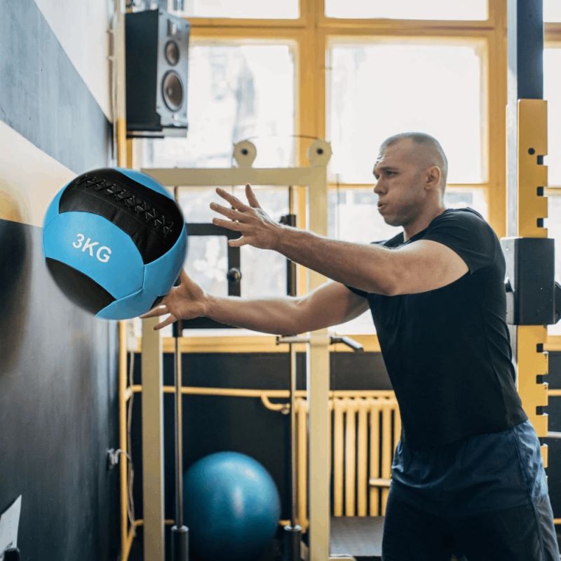 Ādas svara treniņbumba THOMS Wall Ball 3kg.