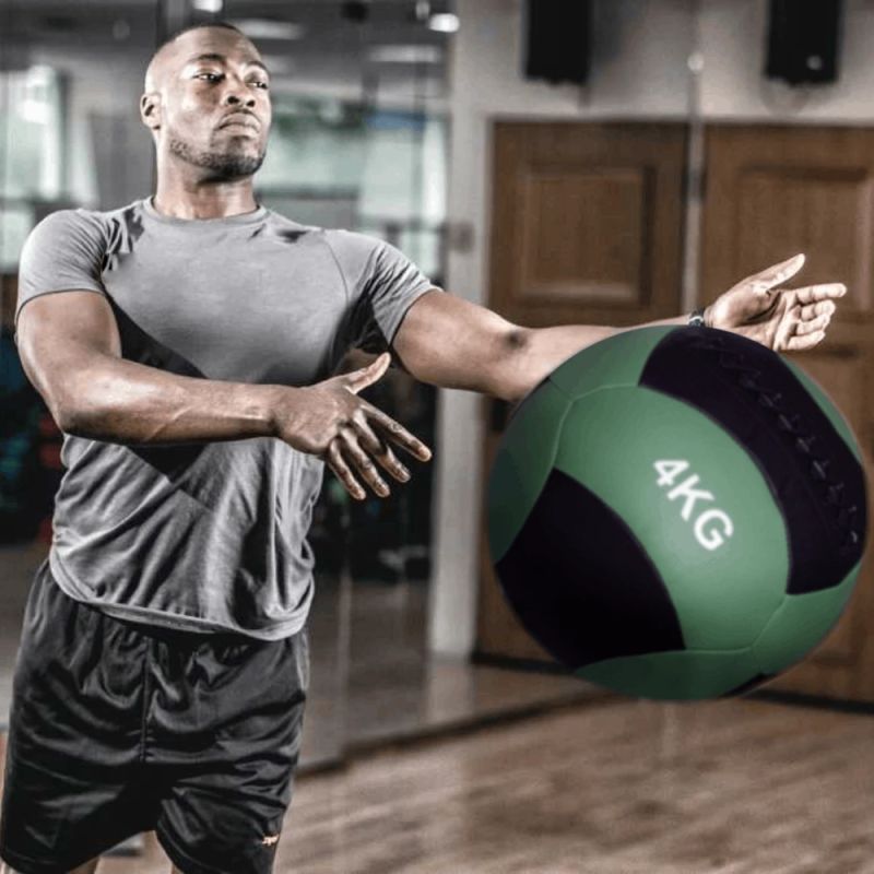 Ādas svara treniņbumba THOMS Wall Ball 4kg.