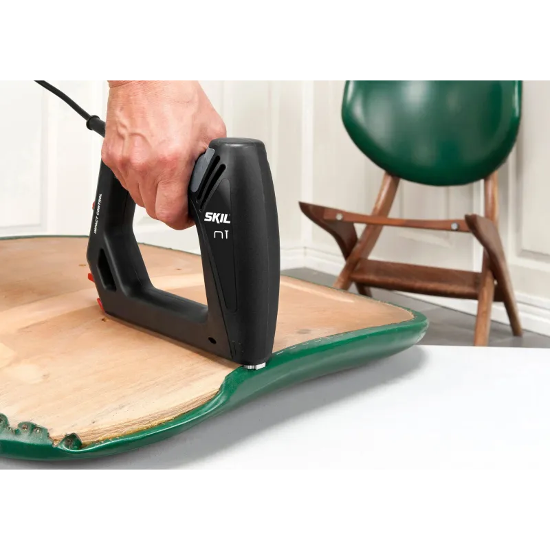 Skavu kalšanas rīks Skil F0158200AA, 220 V, 1 kg