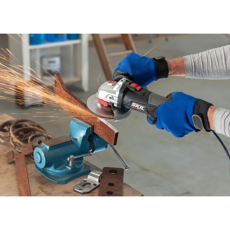 Elektriskā leņķa slīpmašīna Skil 9021AA F0159021AA, ar sukām, 600 W