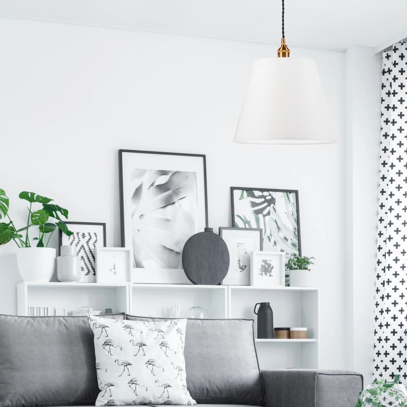 Lampa gr. aria lm-1.1-85 e27 melna-balt