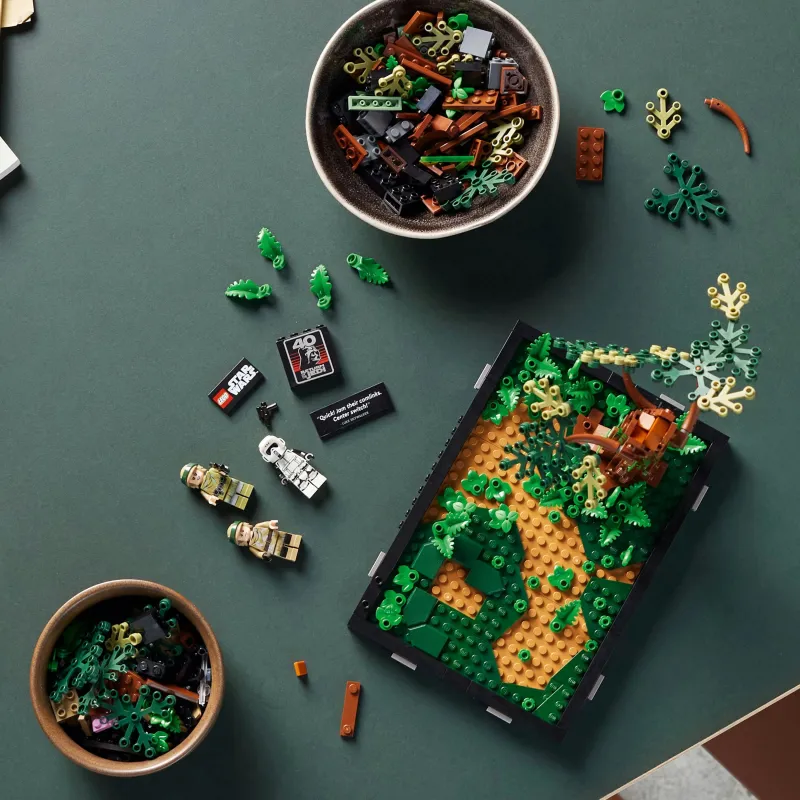 Konstruktors LEGO Star Wars Diorāma: Endor ātrgaitas pakaļdzīšanās 75353, 608 gab.