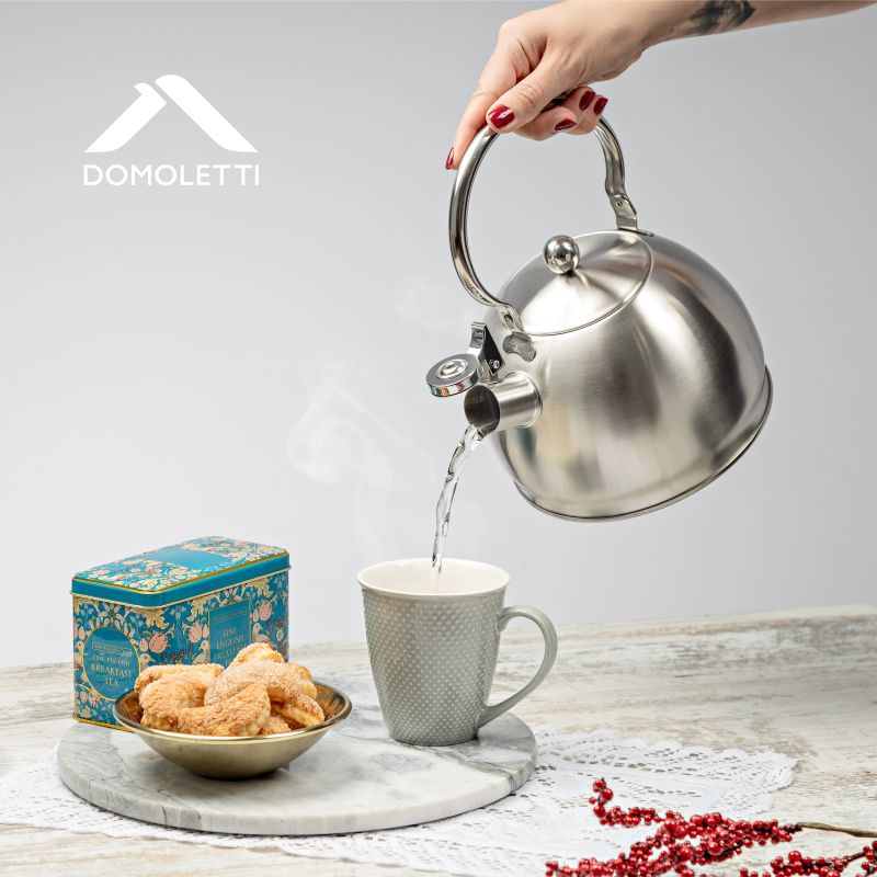 Tējkanna 2l nerūsējošā tēraud cwy010