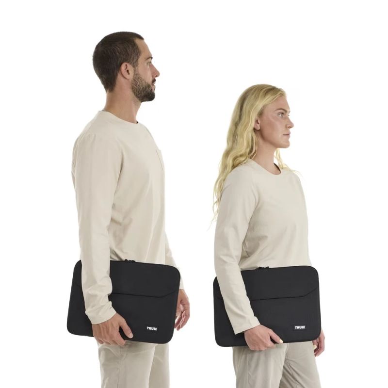 Thule 5460 Lithos Sleeve 16 MacBook Black
