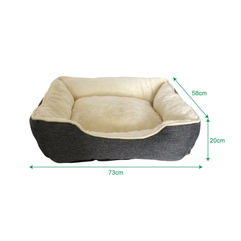 Guļvieta mājdzīvniekiem Höppy, daudzkrāsaina, 73 cm x 58 cm