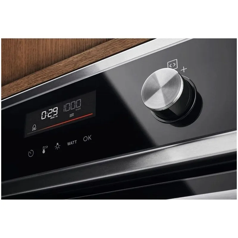 Įmontuojama orkaitė Electrolux 600 serija „CombiQuick“ EVL6E49X