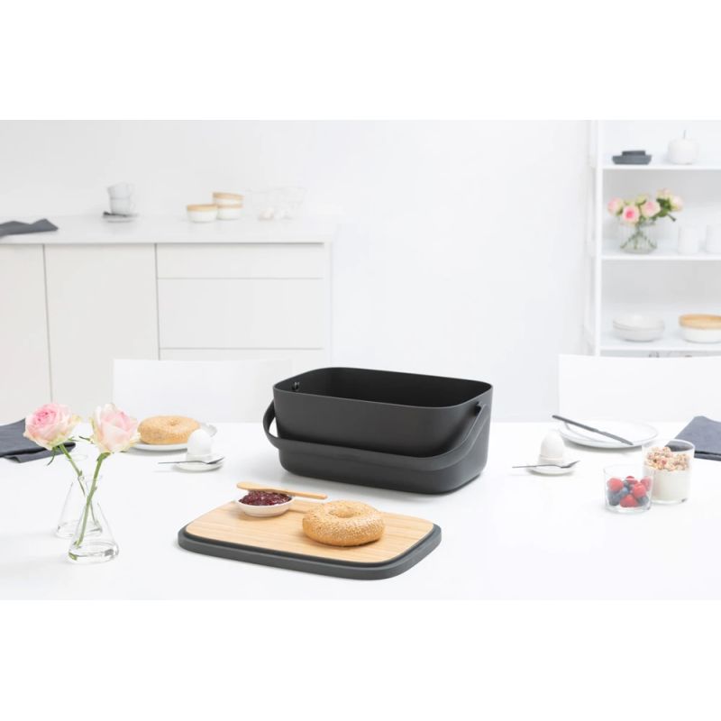 Kaste maizes nic tumši pelēks