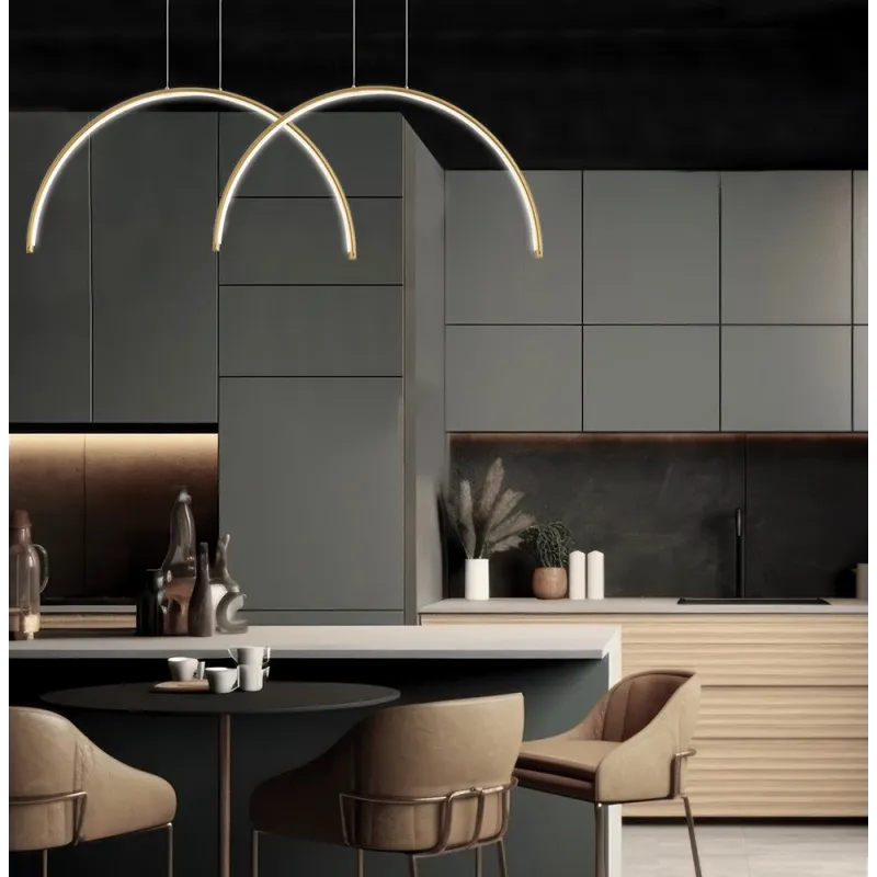 Lampa piekaramā megan 39w 3k zelta