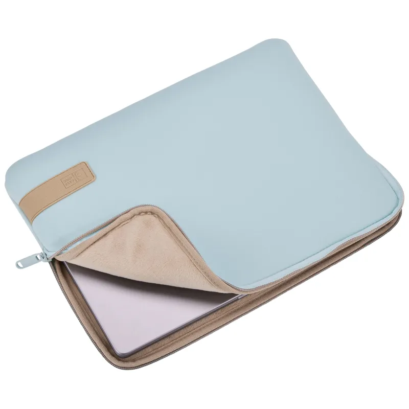Case Logic 4953 Reflect 14 Macbook Pro Sleeve Gentle Bllue