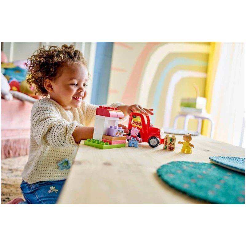 Constr lego tractor and market 10468