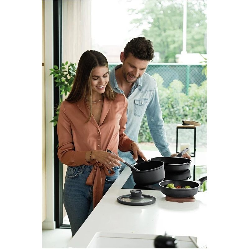 Saucepan stone+ ith lid 18cm 2l