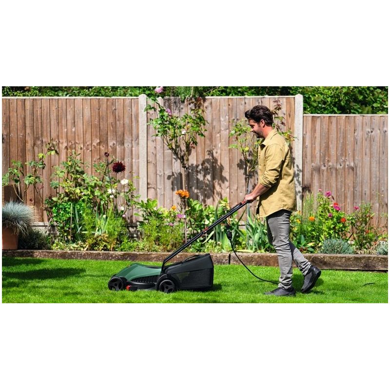 Elektriskais zāles pļāvējs Bosch EasyRotak 32-215. 1200 W