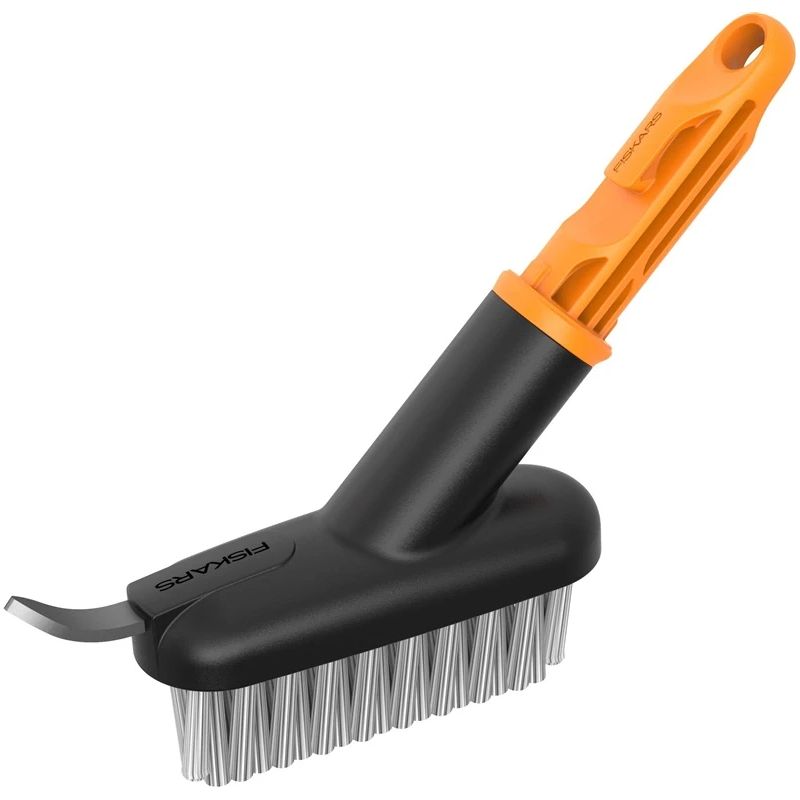 Brush outdoor fiskars oneclick