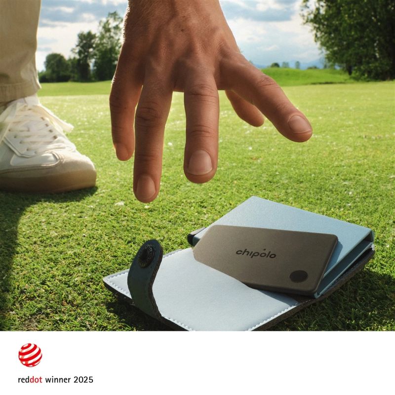 Chipolo CARD – Wireless Rechargeable Slim Bluetooth Tracker for iOS & Android, Charcoal