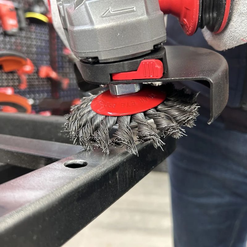 Stiepļu slīpripa ar vītņotu stiepli, 100 mm, M14, SPECIALIST +